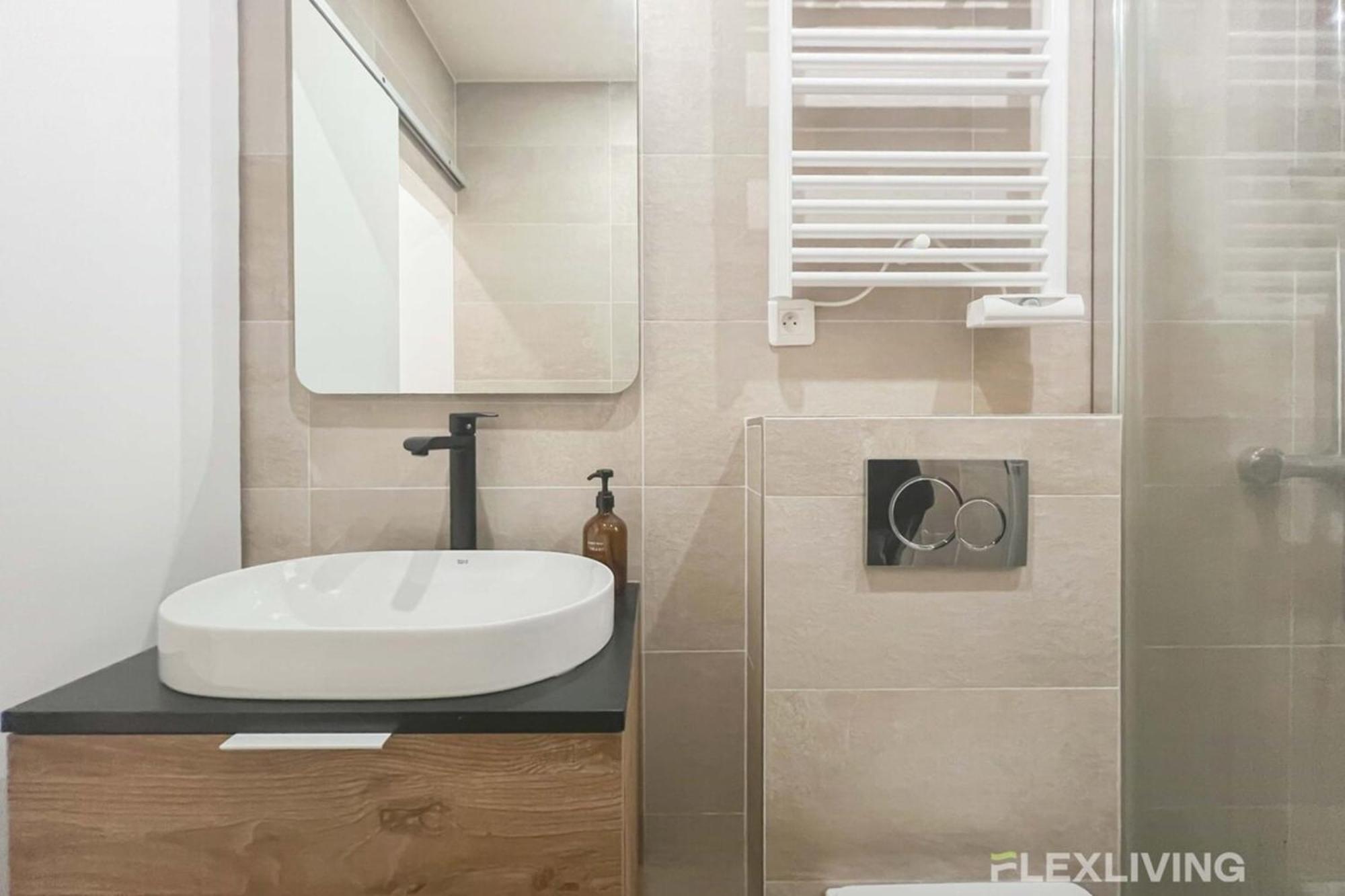 Flexliving - T2 - Garibaldi * Parijs